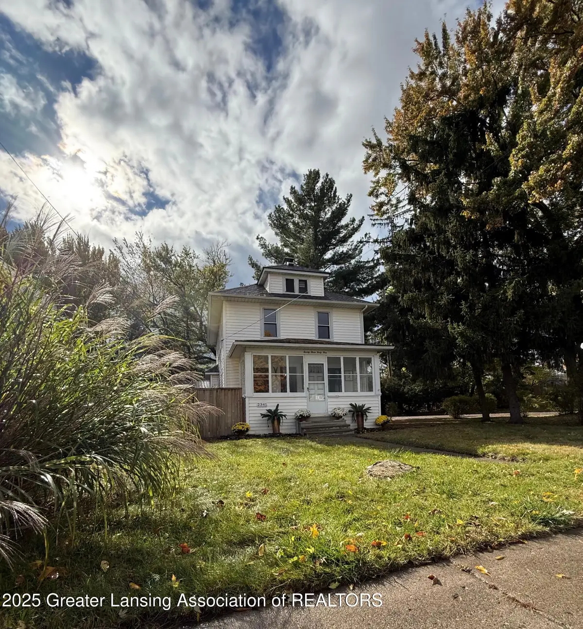 2341 N Grand River Avenue, Lansing, MI 48906 - Image #1