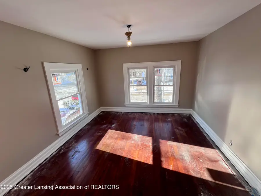 908 N Capitol Avenue, Lansing, MI 48906 - Image #3