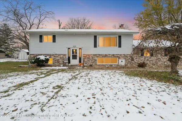 1010 Firwood Street, Lansing, MI 48917