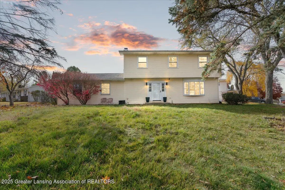 5201 Greenbriar Road, Lansing, MI 48917 - Image #1