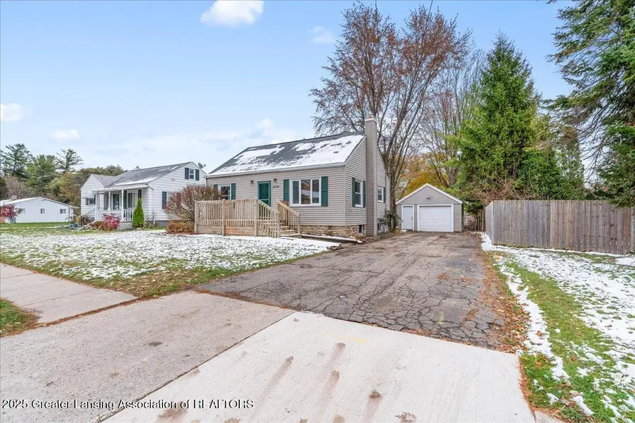 2058 Park Lane, Holt, MI 48842 - Image #2