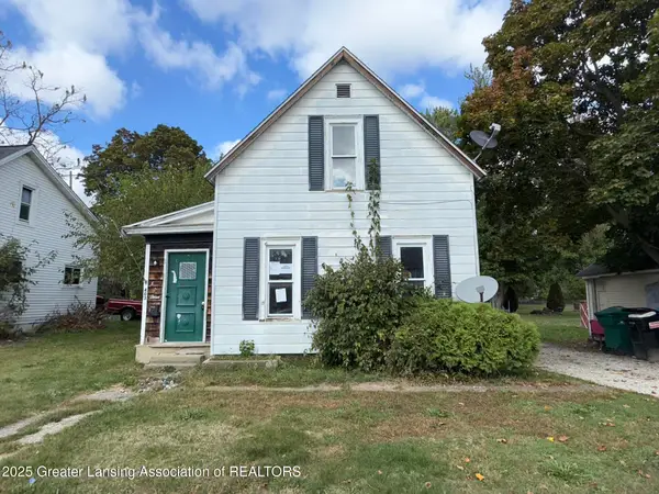 403 E King Street, Owosso, MI 48867