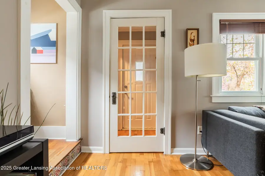 3216 Ellen Avenue, Lansing, MI 48910 - Image #3