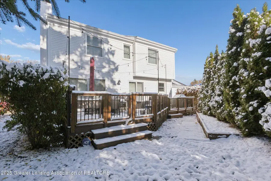 1207 S Chartwell Carriage Way, East Lansing, MI 48823 - Image #3