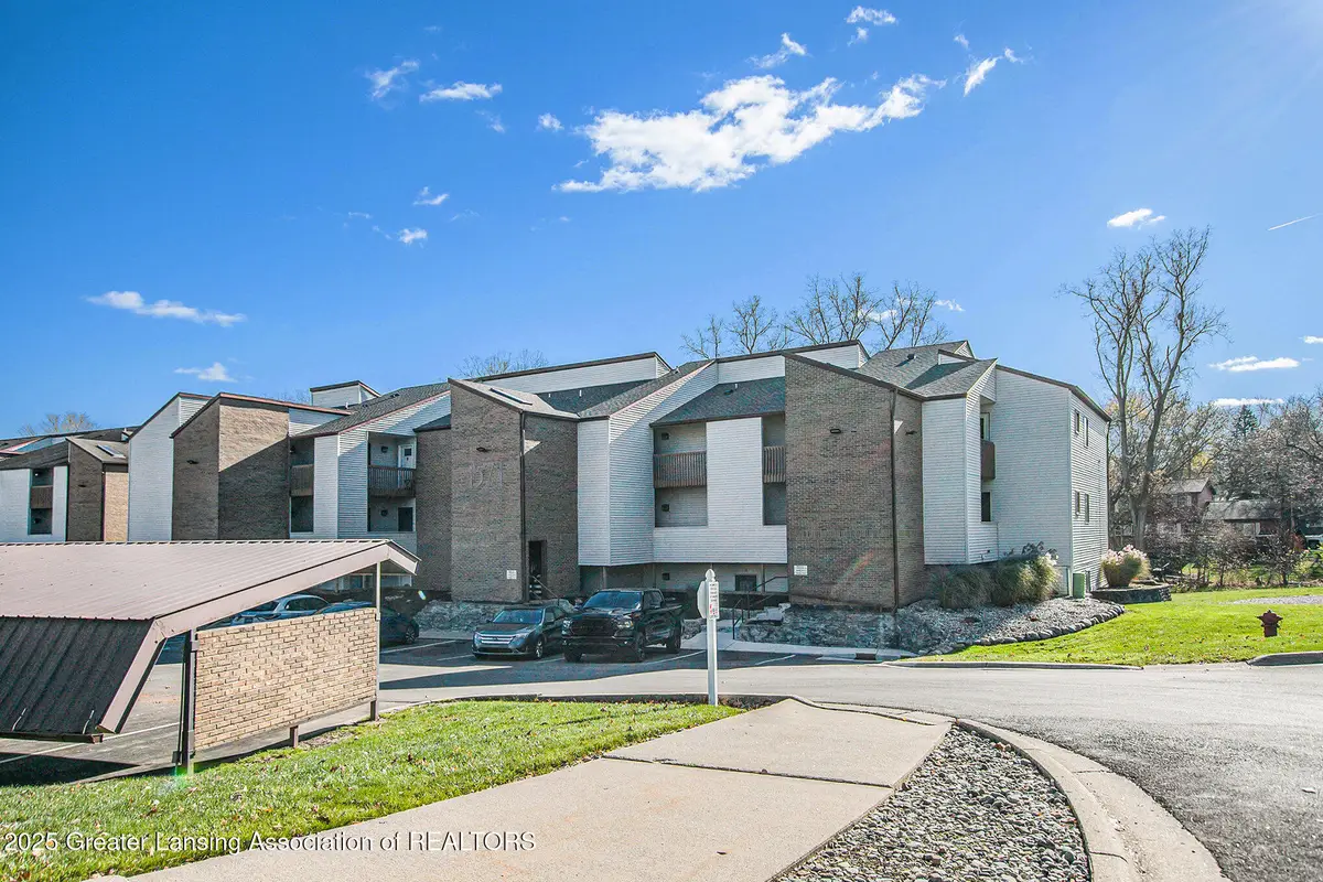 1571 W Pond Drive #14, Okemos, MI 48864 - Image #1