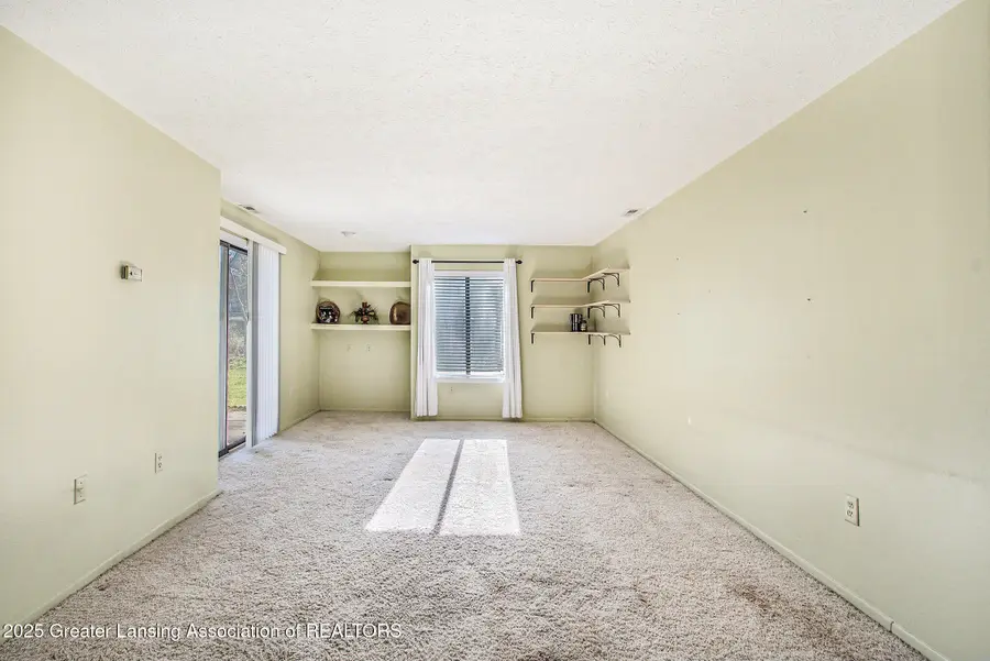 1571 W Pond Drive #14, Okemos, MI 48864 - Image #3