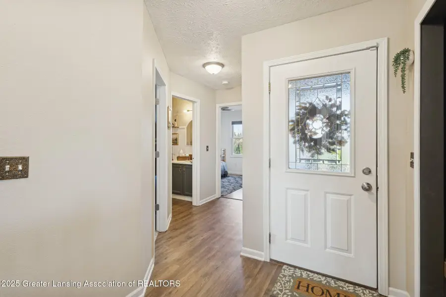 2663 Carlisle Highway, Charlotte, MI 48813 - Image #3