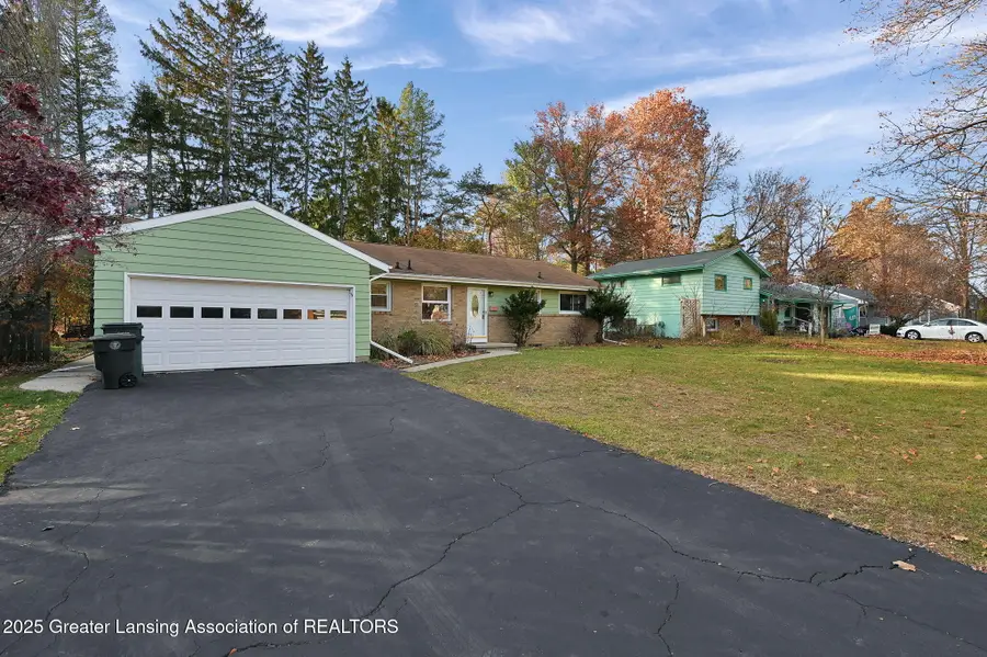 933 Bedford Road, East Lansing, MI 48823 - Image #3
