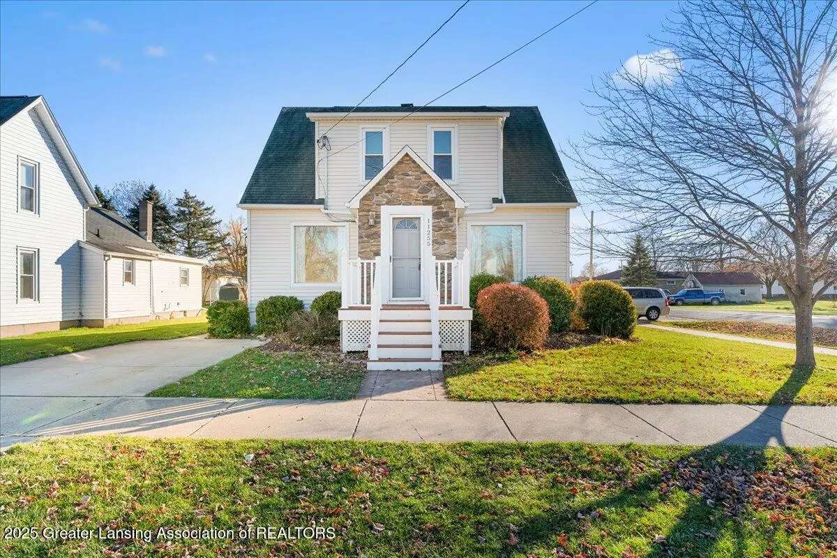 11255 W Wayne Street, Fowler, MI 48835 - Image #1