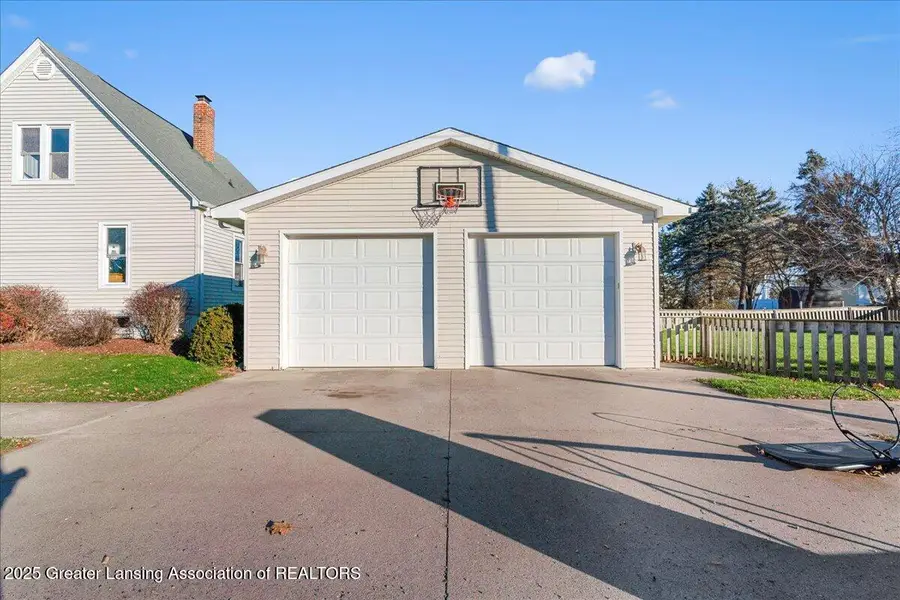 11255 W Wayne Street, Fowler, MI 48835 - Image #3