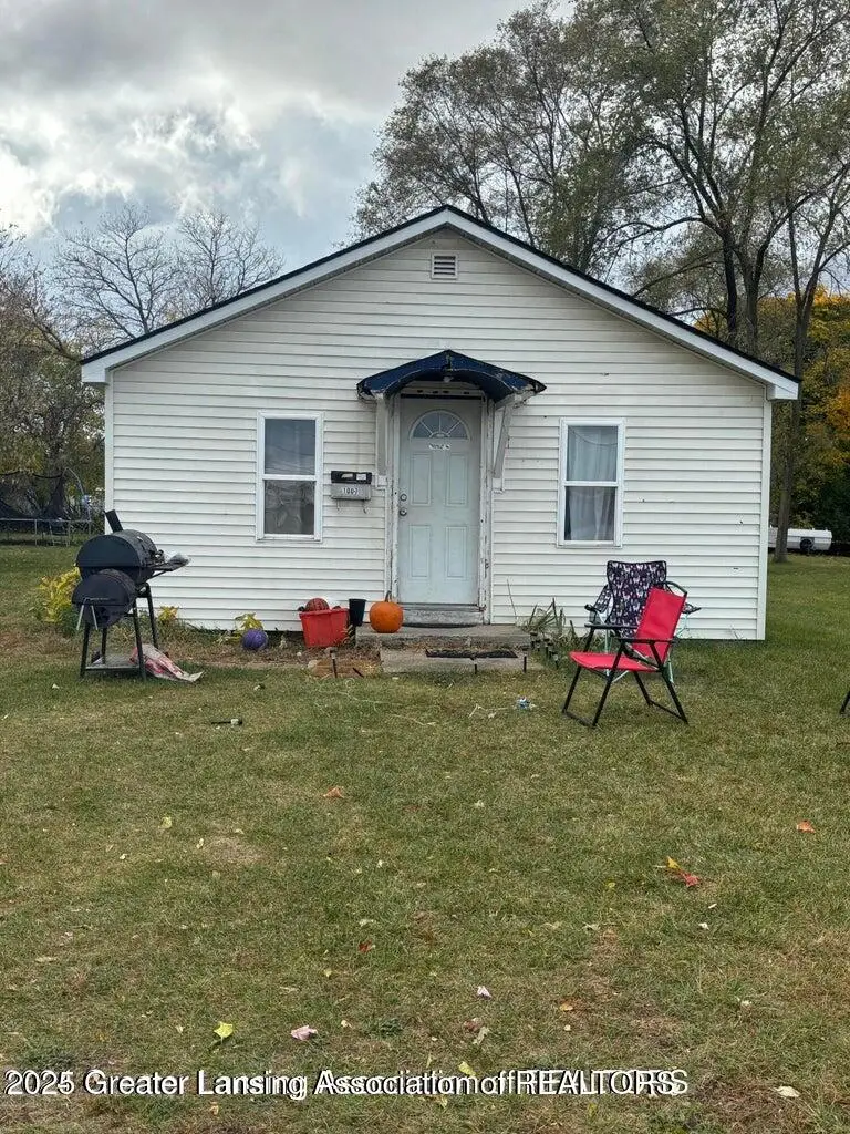 1007 N Kinney Avenue, Mount Pleasant, MI 48858 - Image #1