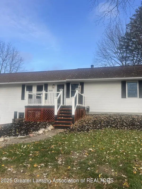 3614 Cooley Drive, Lansing, MI 48911