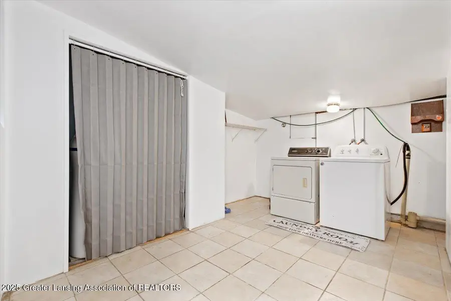 247 N Fremont Street, Remus, MI 49340 - Image #3