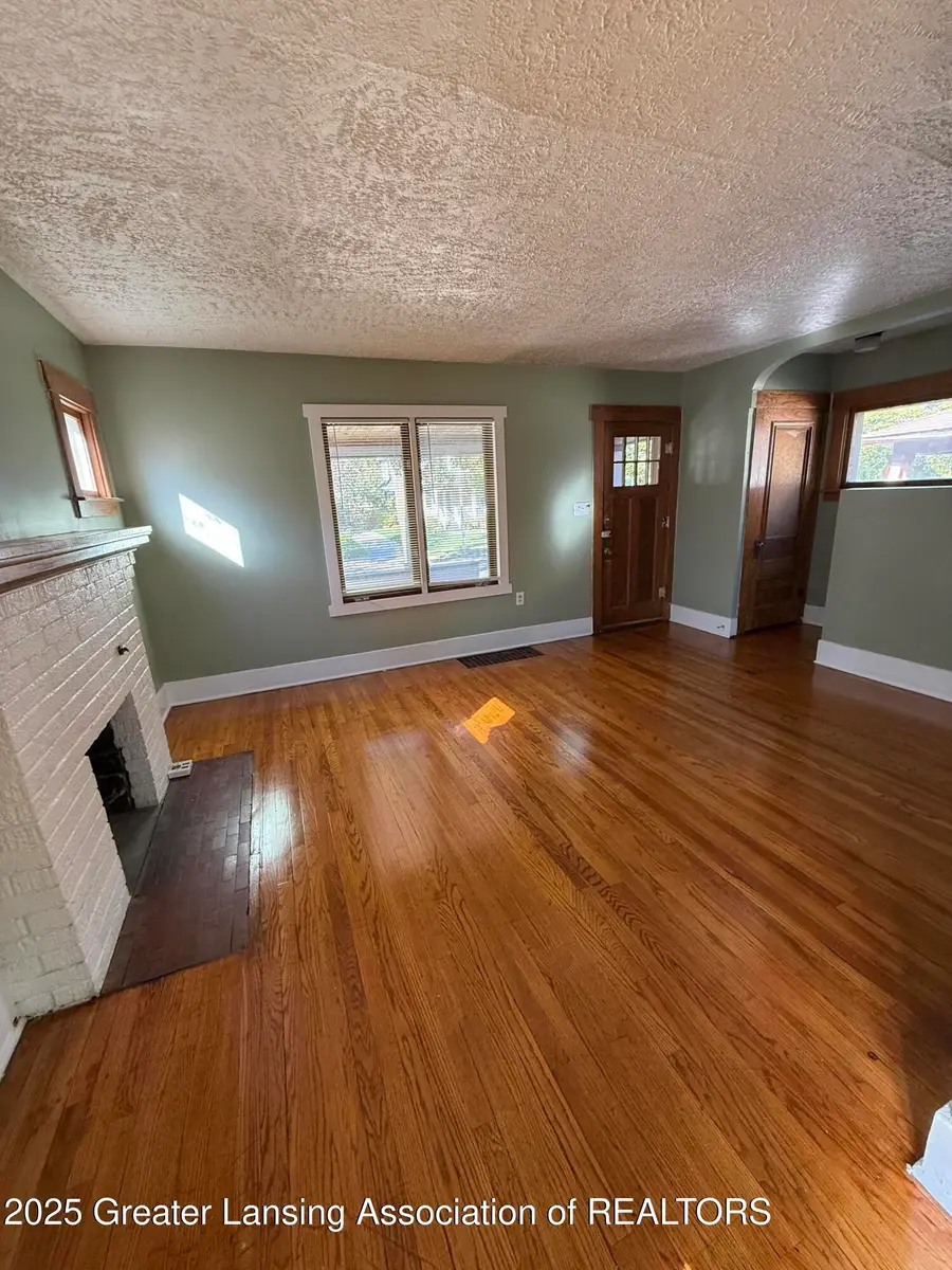 518 N Jenison Avenue, Lansing, MI 48915 - Image #2