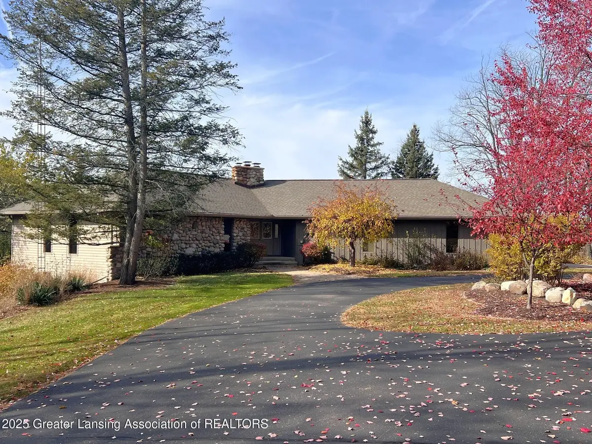 10008 S M-52, Perry, MI 48872 - Image #1