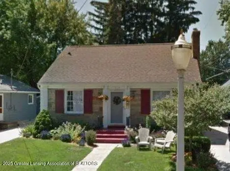 1424 Hess Avenue, Lansing, MI 48910