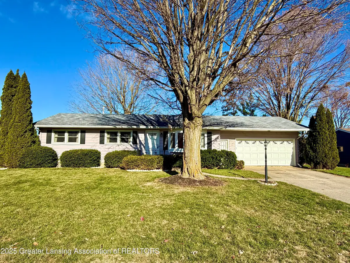 7520 Williamsburg Road, Lansing, MI 48917 - Image #1