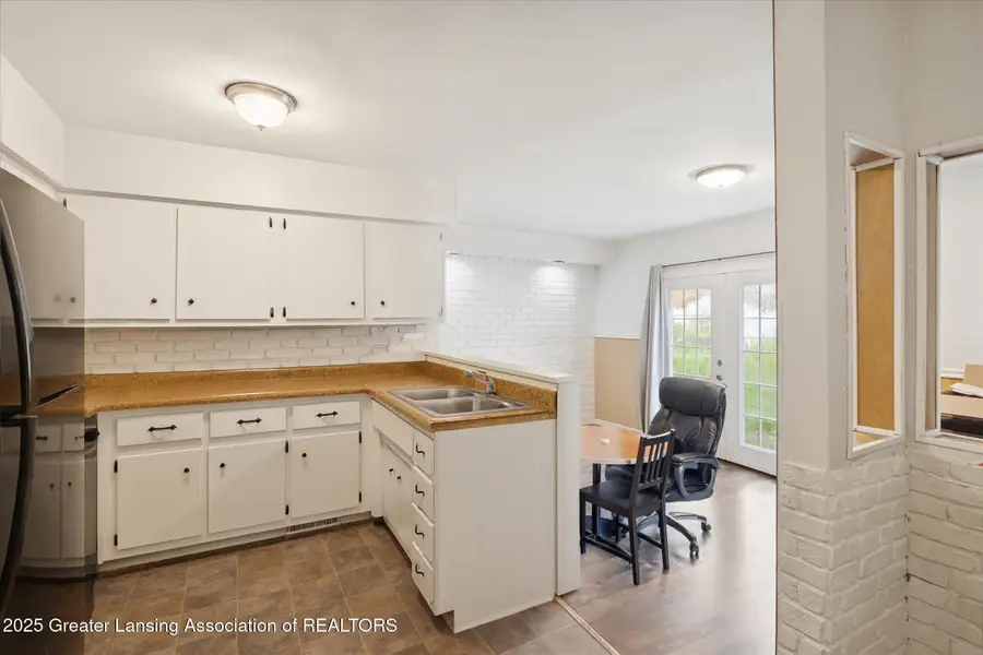 4130 Windward Drive, Lansing, MI 48911 - Image #3