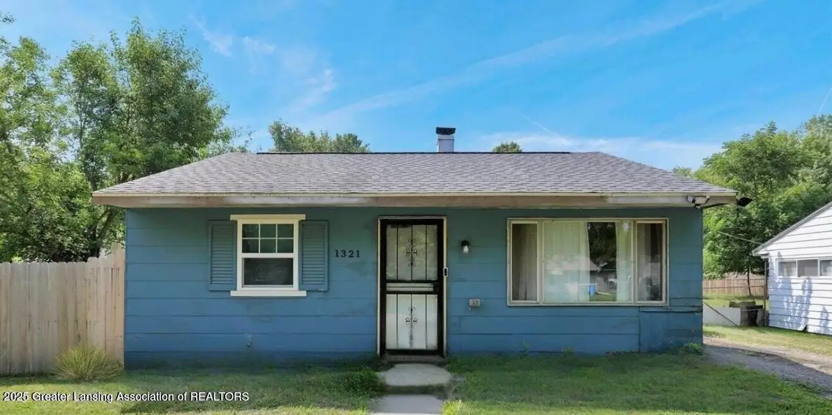 1321 Pompton Circle, Lansing, MI 48910 - Image #1