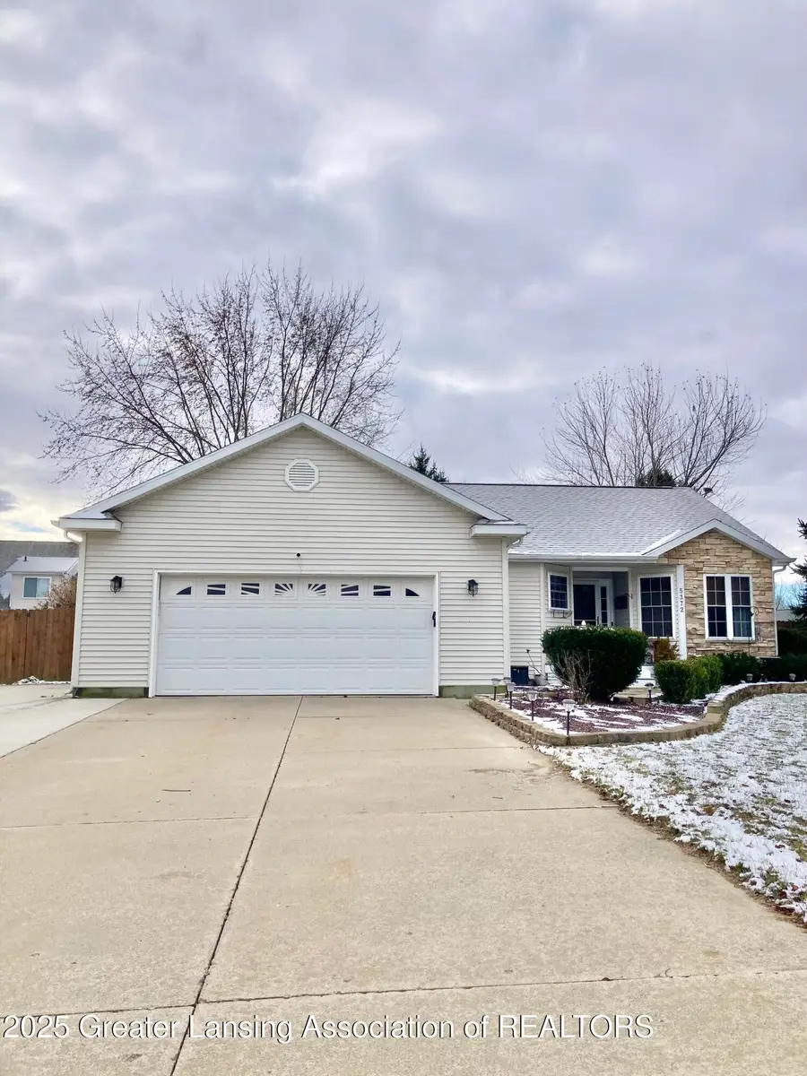 5372 Mirage Circle #30, Dimondale, MI 48821 - Image #3