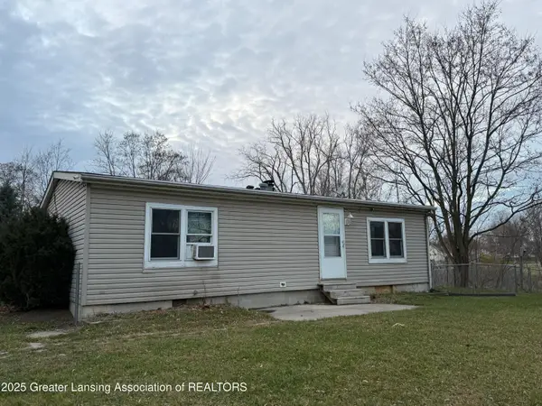 6815 Aurelius Road, Lansing, MI 48911