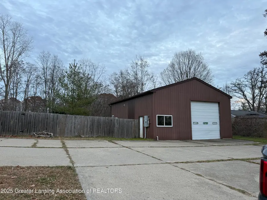 6815 Aurelius Road, Lansing, MI 48911 - Image #3