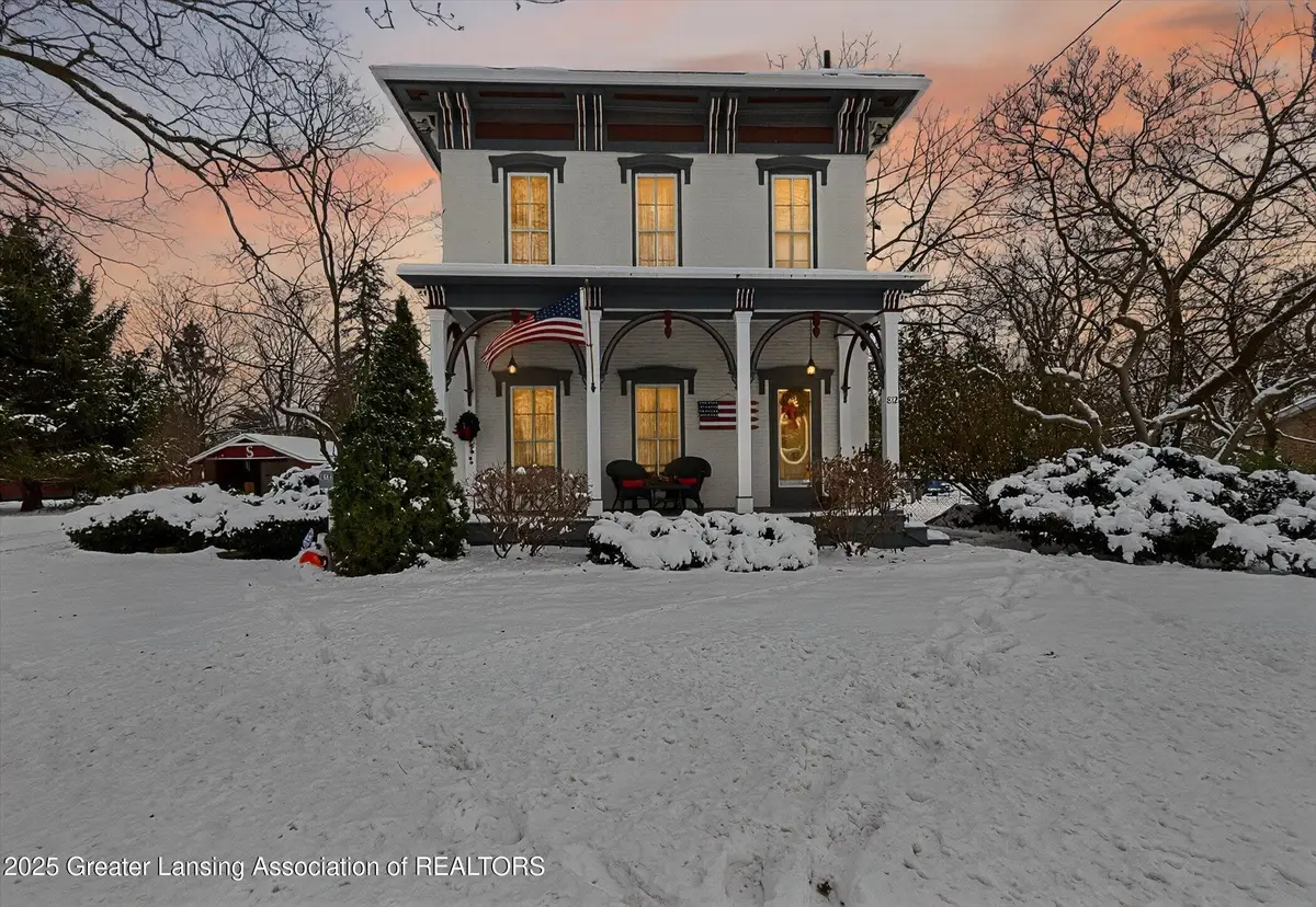 812 N Clinton Street, Grand Ledge, MI 48837 - Image #1