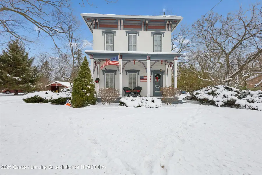 812 N Clinton Street, Grand Ledge, MI 48837 - Image #2