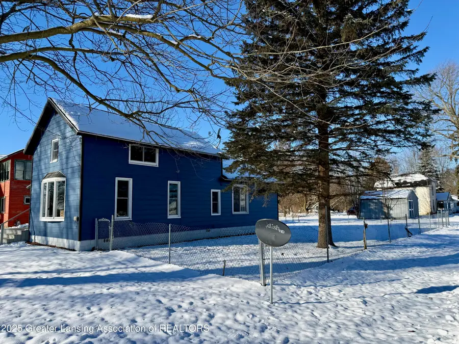 129 E Fulton Street, Pompeii, MI 48874 - Image #2