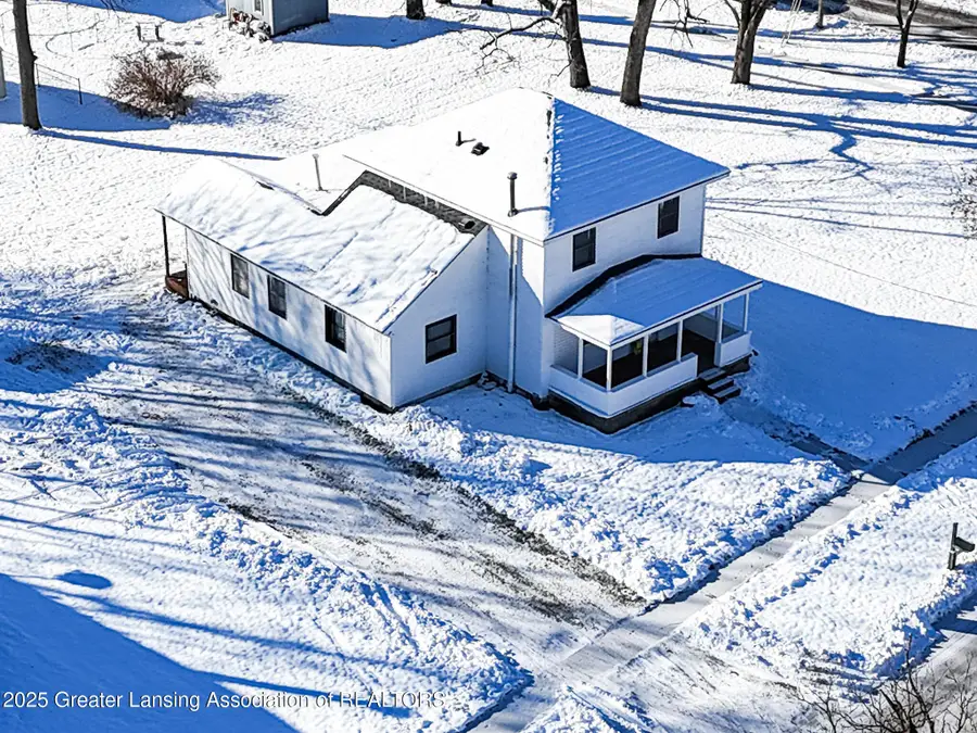 208 Dutton Street, Eaton Rapids, MI 48827 - Image #2