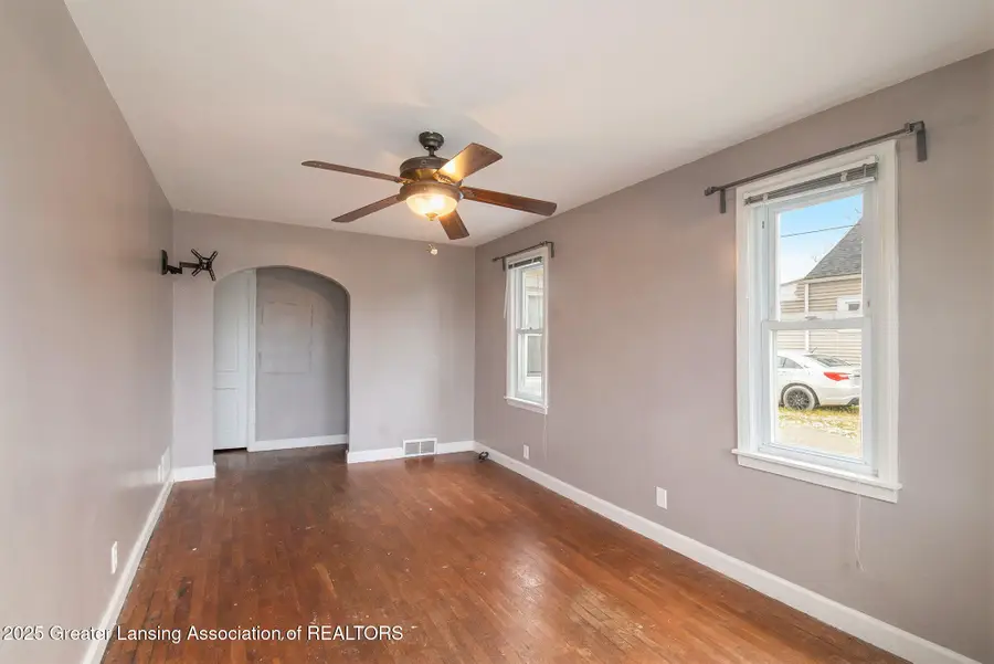 712 W Sheridan Road, Lansing, MI 48906 - Image #2