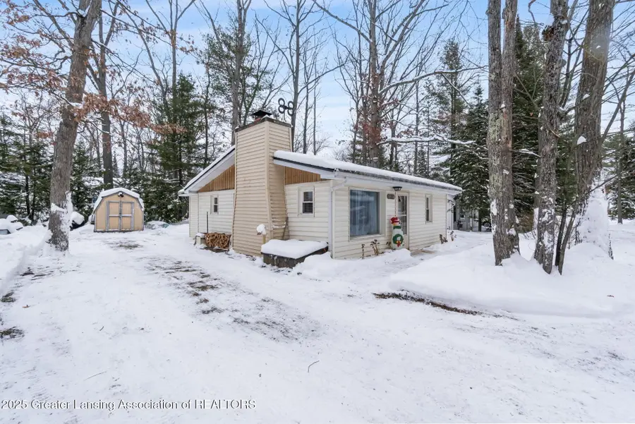 103 Saginaw Legion Drive, Roscommon, MI 48653 - Image #2