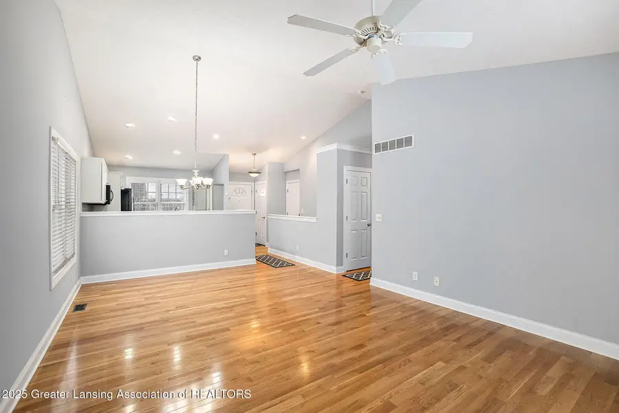 2505 Arbor Forest Drive #11, Lansing, MI 48910 - Image #3