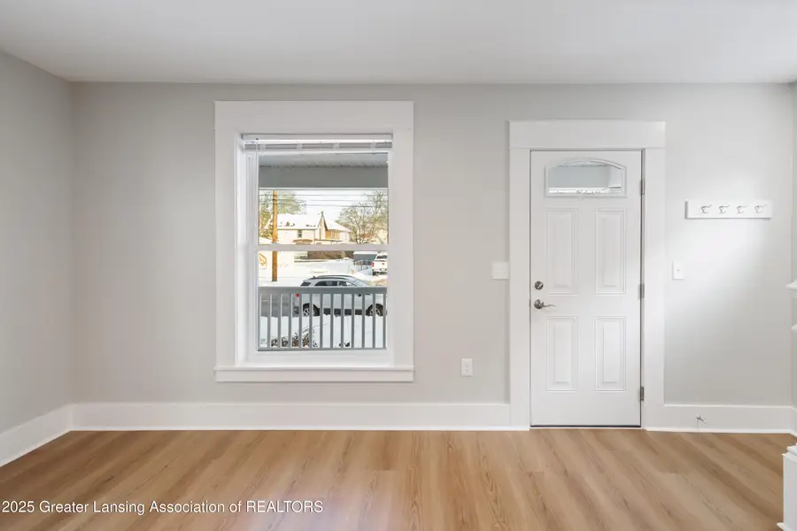 925 N Pine Street, Lansing, MI 48906 - Image #3
