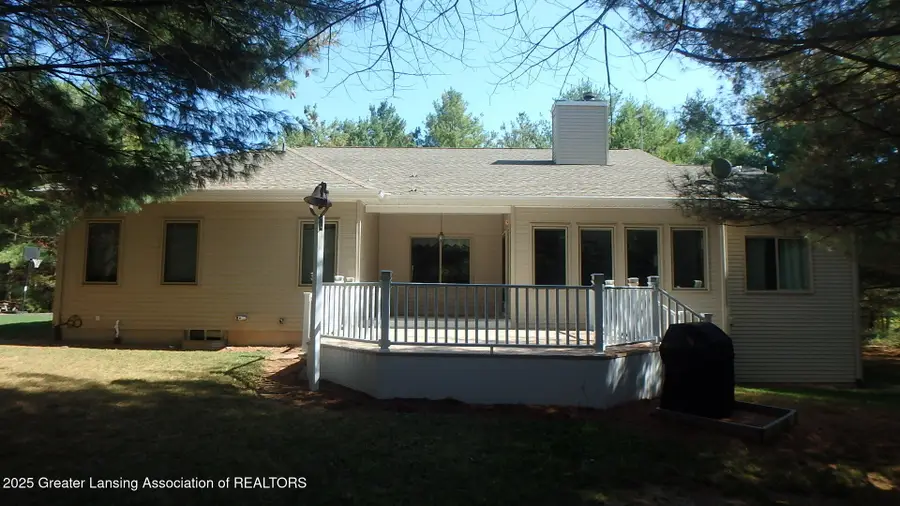 2612 S Ainger Road, Charlotte, MI 48813 - Image #2