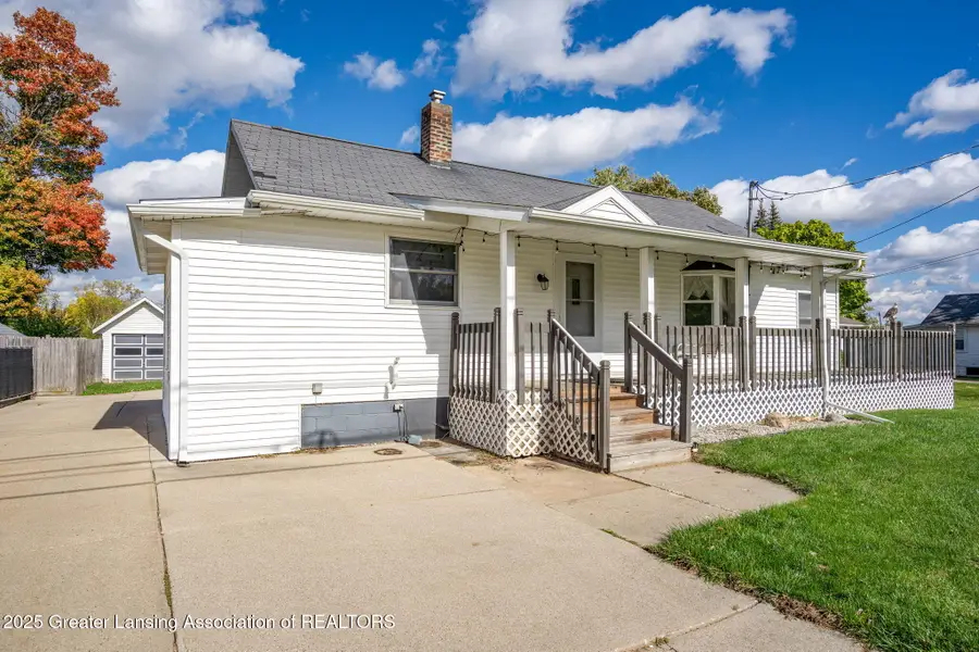 921 E Willoughby Road, Lansing, MI 48911 - Image #2