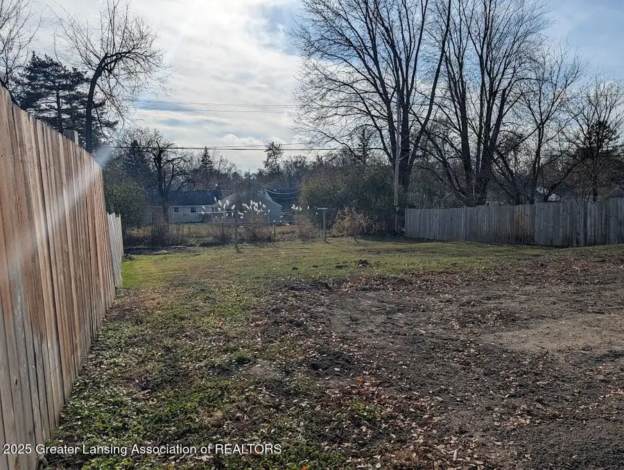 2817 W Willow Street, Lansing, MI 48917 - Image #3