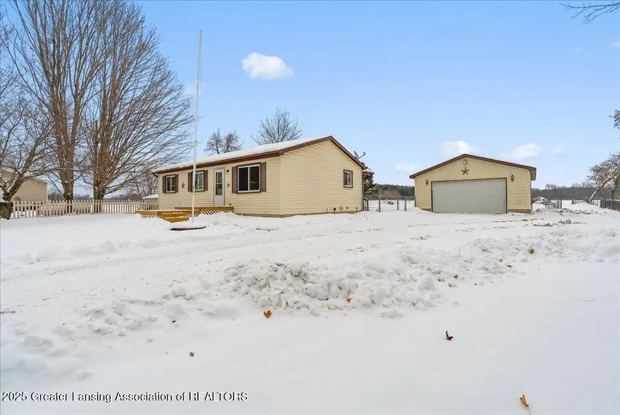 7283 Peck Road, Eaton Rapids, MI 48827 - Image #3