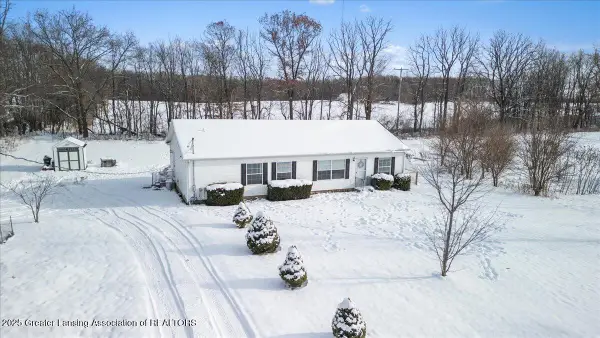 10870 Eaton Rapids Road, Springport, MI 49284