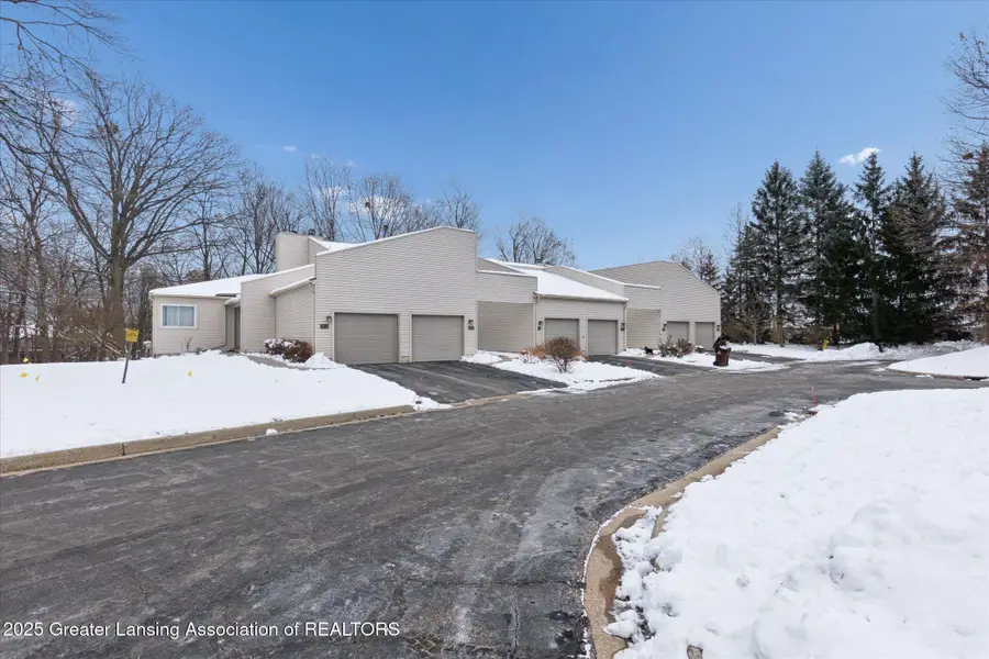 1106 S Ridge Road, Lansing, MI 48917 - Image #2