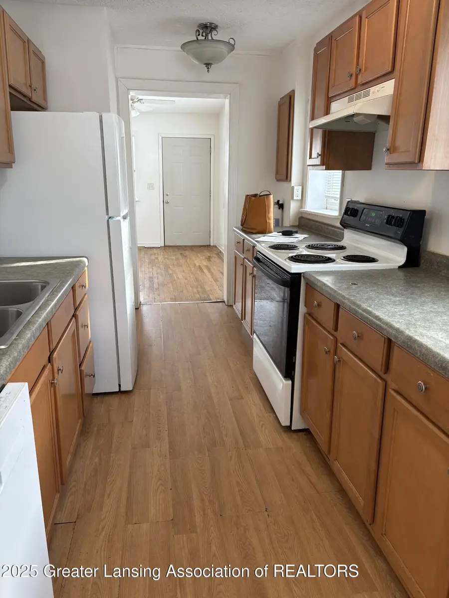 1119 Leslie Street, Lansing, MI 48912 - Image #3