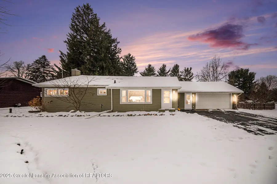 5400 Sharon Drive, Jackson, MI 49203 - Image #2