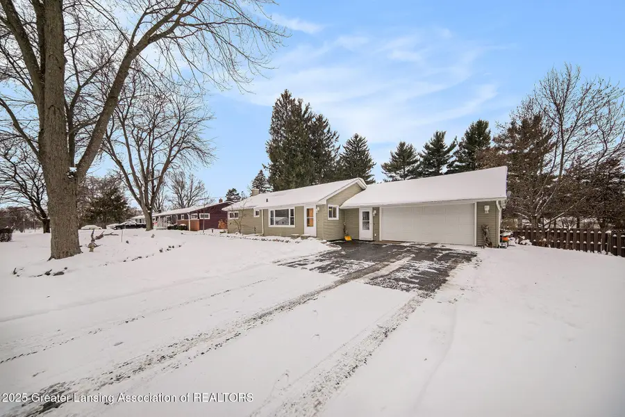 5400 Sharon Drive, Jackson, MI 49203 - Image #3