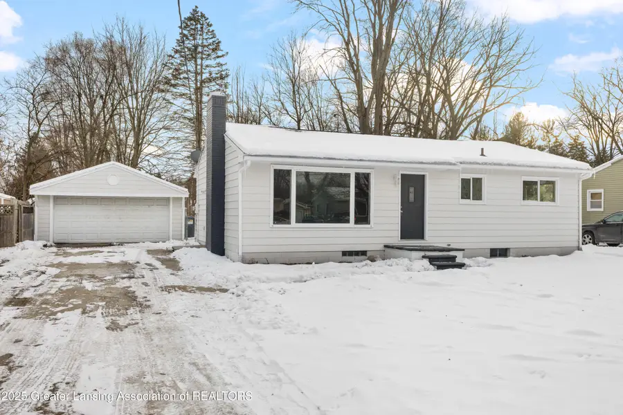 835 Brad Street, Lansing, MI 48911 - Image #2