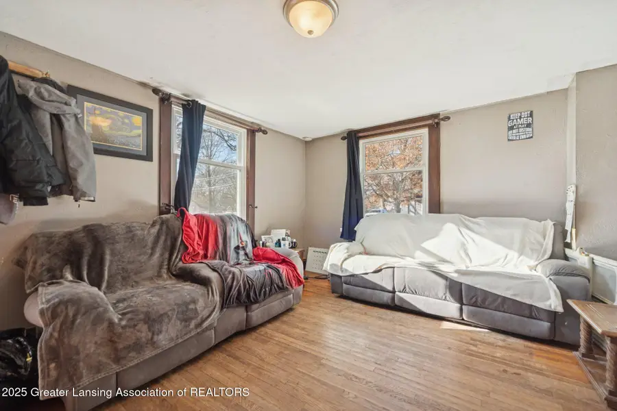 215 S Liberty Street, Marshall, MI 49068 - Image #2