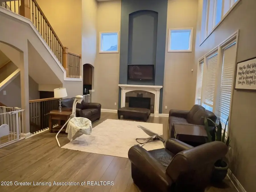 10670 Corkery Lane, Grand Ledge, MI 48837 - Image #2