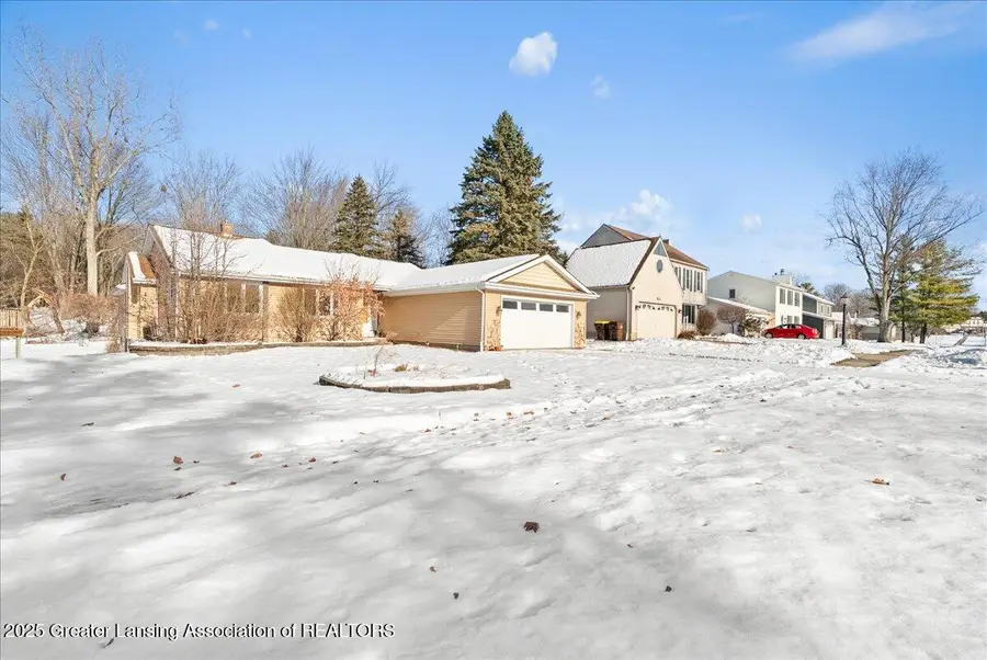 5030 Grape Arbor Lane, Lansing, MI 48917 - Image #3