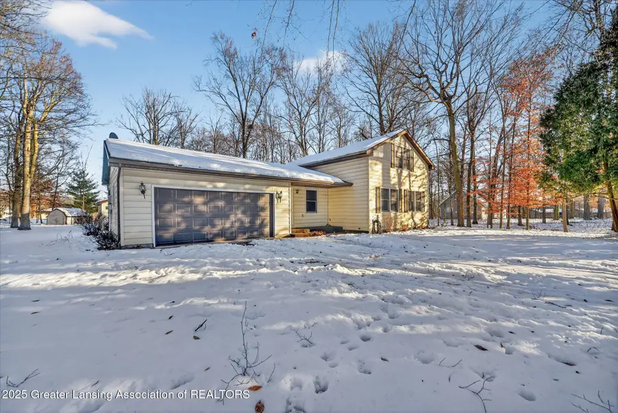 10391 Hardwood Trail, Perrinton, MI 48871 - Image #3
