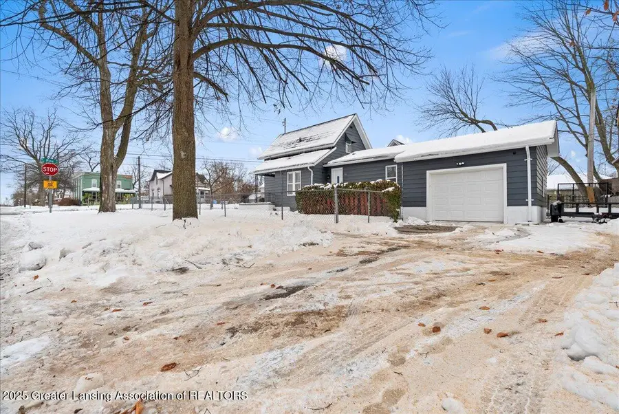 733 N Pine Street, Lansing, MI 48906 - Image #3
