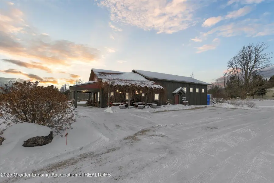 8370 Lakeview Road, Alanson, MI 49706 - Image #3